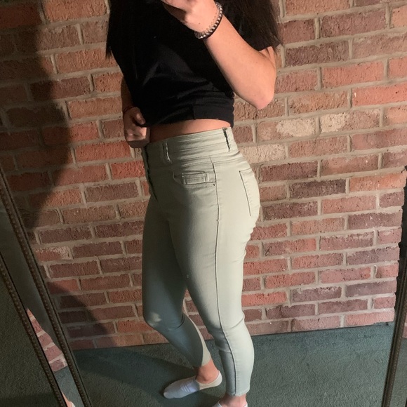 Pants - Picture 5 of 8